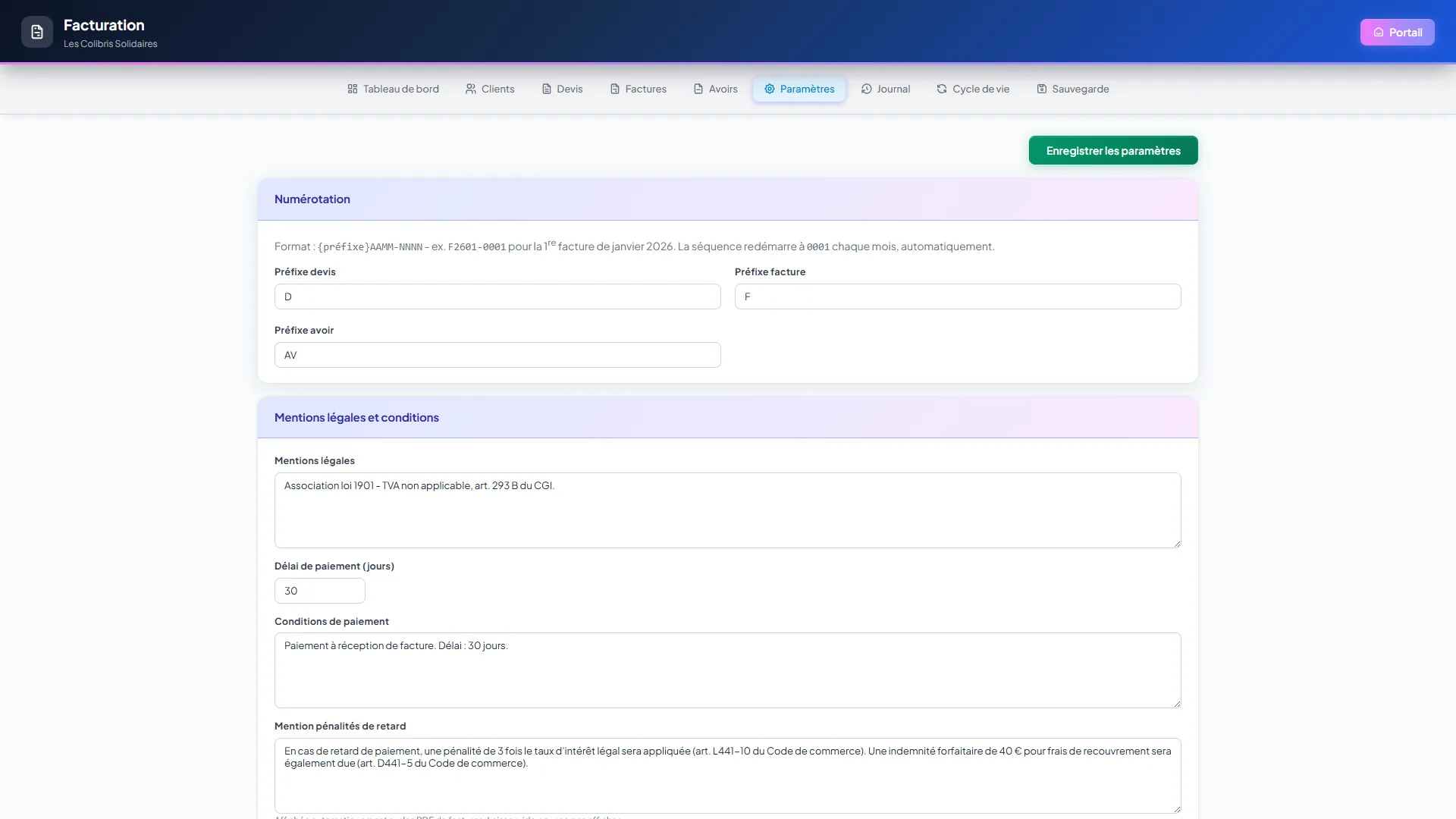 Écran Paramètres du module Facturation : préfixes de numérotation, mentions légales, coordonnées bancaires et personnalisation des emails